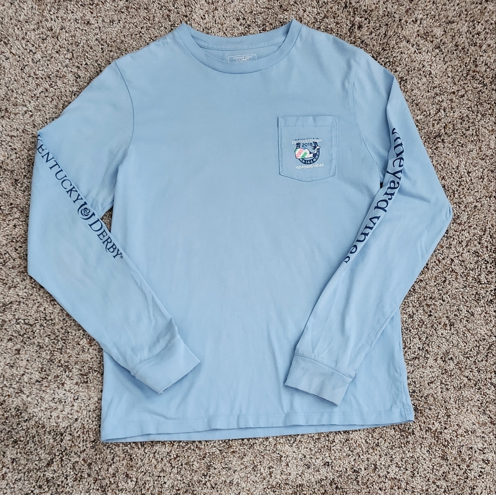 Vineyard Vines tshirt